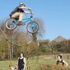 Louis BeanHead Breakwell