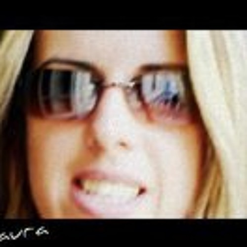 Laura Signani’s avatar