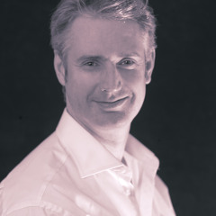 Paul MacAlindin Conductor