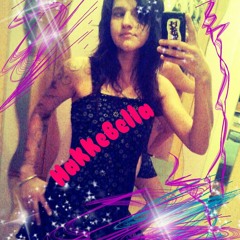 DeniseHakke-Bella Selle