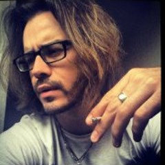 Rhys Cameron Harries 1