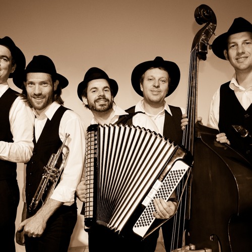Shpil Klezmer - Klezmer Quartett Heidelberg - A Glezele Sirba