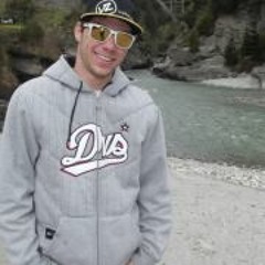 Luis Alves 28