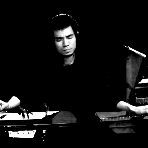 Transvolution (for Vietnamese Gong and live electronics)