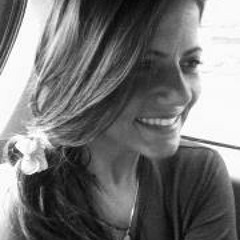 Caroline Oliveira 24