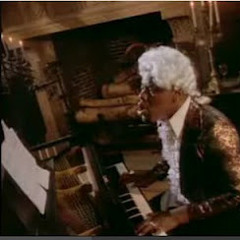 Humphrey Goldenbollocks