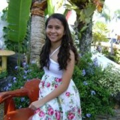 Crissle Monica Viñas