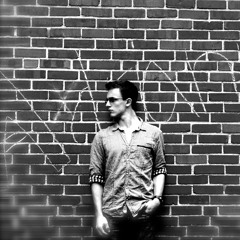 Adrianus Official