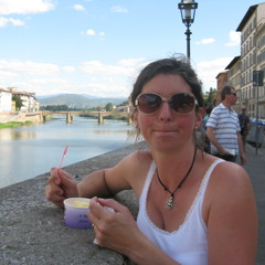 Louise Dirs