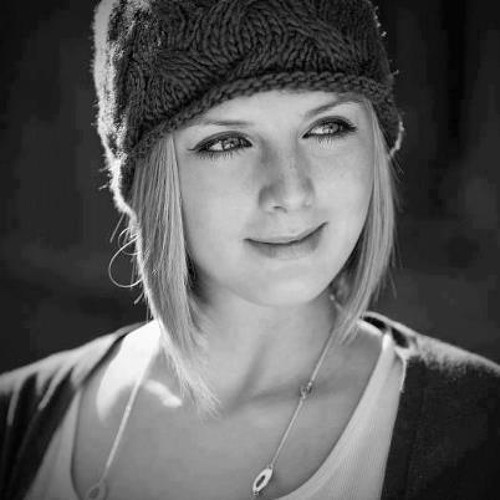 ضوى الهوى قناديله