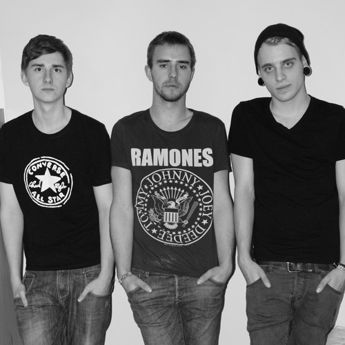 Stream Smashed Bricks music | Listen to songs, albums, playlists for ...