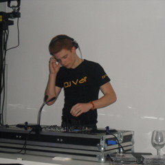 DJ Val'