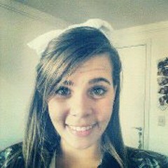 Alexya Tonini Medeiros