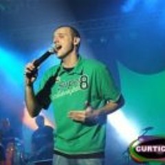 Jean Carlo em estudio