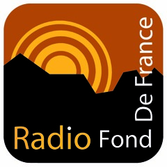 Annie Roche de l'équipe de Radio Fond De France
