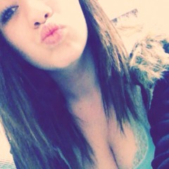 Madiee 2-Craay Miklas