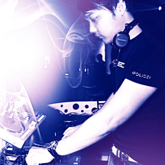 Deejay_wisnu on the mix