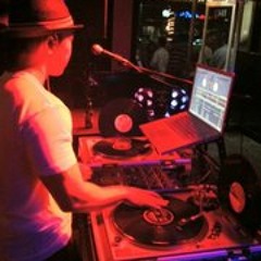 Live Mixshow - UmmaGawd RnB Mix (04 - 16 - 12)