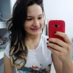 Lavínia Abreu