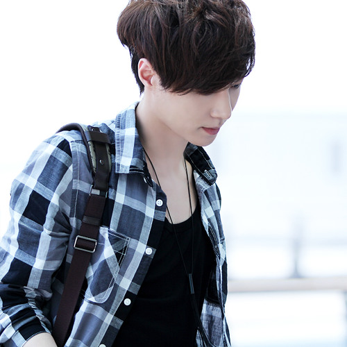 Tears Airport(眼泪机场)-Lay(EXO)