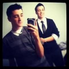 AmandaHug AndKiss Johnson