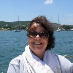 Monica Barros 3