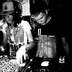 Robot!, Funkman! Ft The Mad Wobbler'z - Keep It Coming (Original Mix)