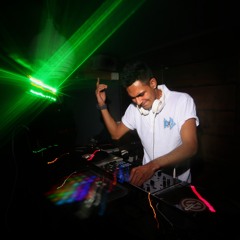 DJ-K7