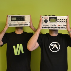 La Source (Official)