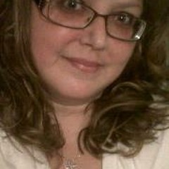 Genine Hoyos Broaddus