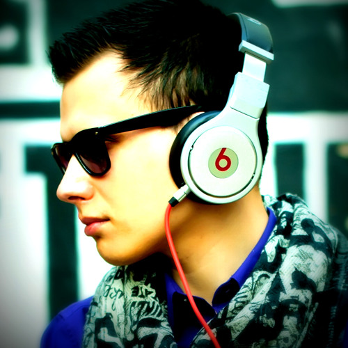 DJ Mikis’s avatar