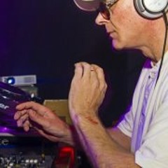 Darren Dj-v Varndell