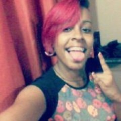Anne Caroline 27