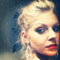 Arianna Combina Guai