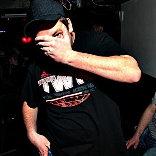 DJ Tobi Wan Kenobi artist photo