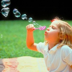 DJ BLOW BUBBLES INTHECLUB