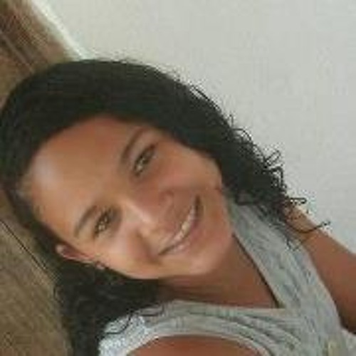 Livia Maria Oliveira’s avatar