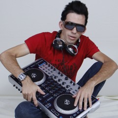 RÔMULO STÚDIO