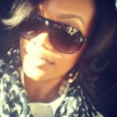 Courtnee NeeNee Gholar