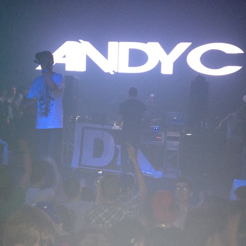 TeeBee w. MC Stapleton on DnB TV 2008