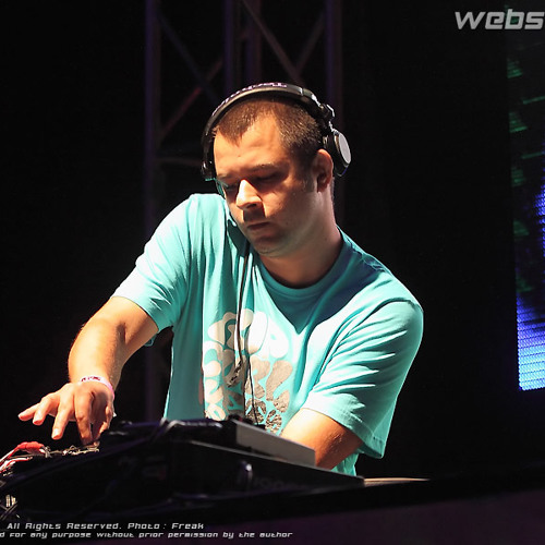 Maceo Plex - The Replicant V1 (Benco Edit)