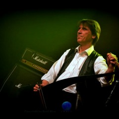 Vienna's Musical Saw