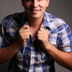 Cantante Leonel Esteban