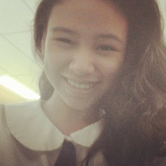 athena_flores_teehee