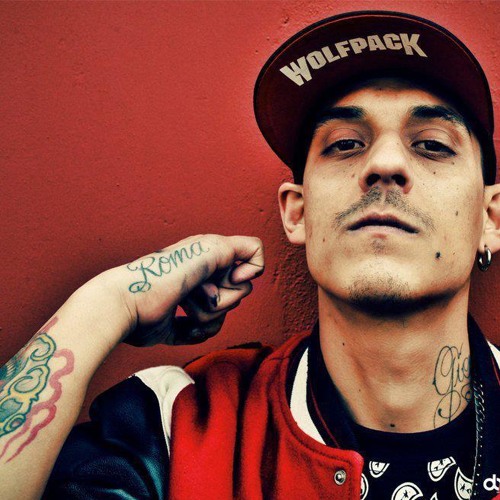 Fetz Darko feat Noyz Narcos - CINEMA ACCIAIO (Official VIDEO   Lyrics)