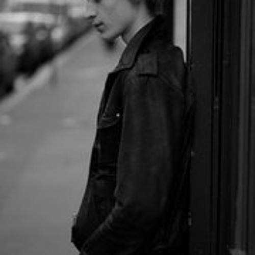 Stream Auriel Weiss music | Listen to songs, albums, playlists for free