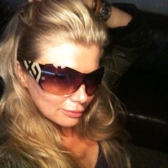 Emma Wykes 2