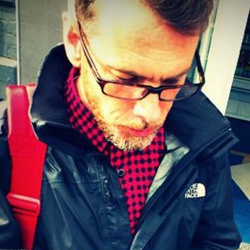 02 The Hop (feat. Bajka)