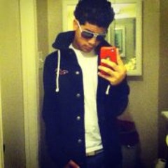 Roberto Gutierrez 25