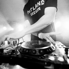 Alex Bradley [1UP]